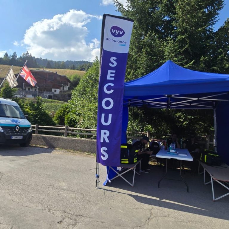 VYV Ambulance au Trial 4x4 de Morzine-Avoriaz